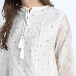 Vishudh Women Cream-Coloured Printed A-Line Kurta image 2