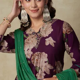 FASHOR Floral Printed Sequinned Straight Kurta With Dupatta image 4
