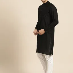 SOJANYA Men Black Thread Work Kurta image 3