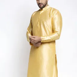Jompers Men Gold-Toned Thread Work Kurta image 3