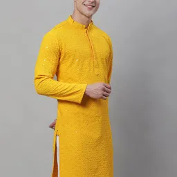 SOJANYA Men Geometric Embroidered Pure Cotton Sequinned Kurta image 5