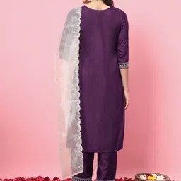 VredeVogel Ethnic Motifs Embroidered Thread Work Straight Kurta With Trousers & Dupatta image 4