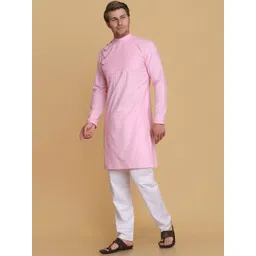 TAHVO Men Pink Embroidered Thread Work Kurta image 5