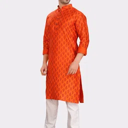 SHIWAM ETHNIX Men Ethnic Motifs Printed Silk Kurta image 3