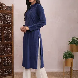 Vishudh Floral Yoke Design Keyhole Neck Kurta image 5