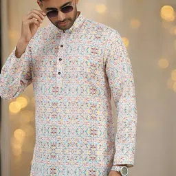 TATTVA Men Printed Kurta image 4