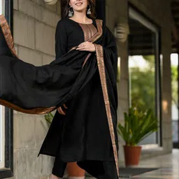 DAEVISH Ethnic Motifs Yoke Design Regular Kurta & Trousers With Dupatta image 5