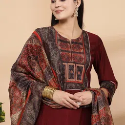 Nayam By Lakshita Regular Patchwork Chanderi Cotton Kurta with Palazzos with Dupatta image 3