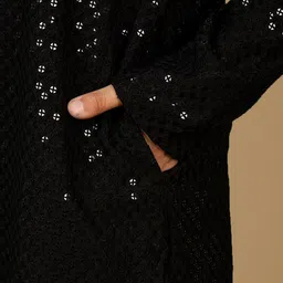here&now x sanwara Sanwara Boys Geometric Embroidered Chikankari With Sequinned Cotton Straight Kurta image 2