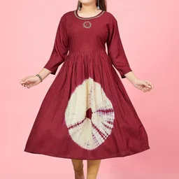 BAESD Girls Geometric Printed Thread Work Pure Cotton Pleated A-Line Kurta With Leggings-picture-23