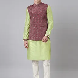 TheEthnic.Co Mandarin Collar Satin Kurta & Trousers with Jacket-picture-30