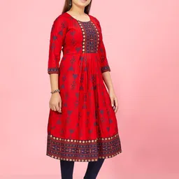 Aarika Girls Geometric Printed Pure Cotton Pleated A-Line Kurta With Leggings image 2