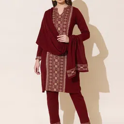 KEIKO Ethnic Motifs Printed Mandarin Collar Straight Kurta with Trousers And Dupatta image 2