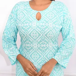 Kesarya Geometric Printed Keyhole Neck Regular Pure Cotton Kurta image 2