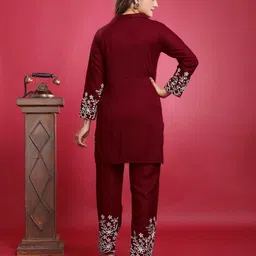 xael Women Viscose Rayon Kurta Palazzo Set image 2