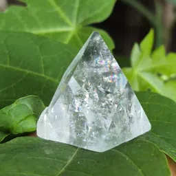 cfc Natural Apophyllite Crystal Points Set of 4 – Clear Diamond Pyramid Shape Regular Square Crystal Stone image 4
