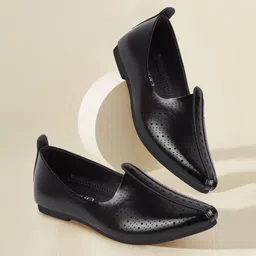 fausto Laser Cut Design Broad Feet Ethnic Slip On Wedding Juttis and Mojaris For Men-picture-32