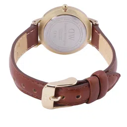Daniel Wellington Women Dial & Leather Straps Analogue Watch-DW00100552K image 3