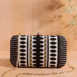 Swisni Black & White Embroidered Purse Clutch-picture-30