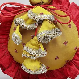 Dhrohar Floral Embroidered Tasselled Potli image 4