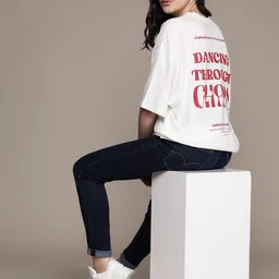 roadster Women Typography Round Neck Cotton Blend White T-Shirt image 4