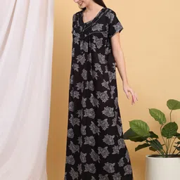 Sweet Dreams Round Neck Print Maxi Nightdress image 4