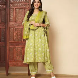 vbuyz Women Pure Cotton Kurta Pant Dupatta Set-picture-15