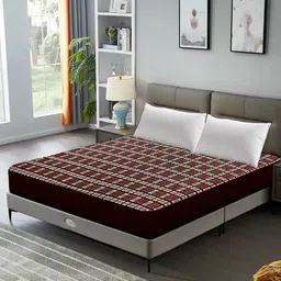 DREAM CARE Maroon Quilted Breathable Water Resistant Queen Bed Mattress Protector-picture-25