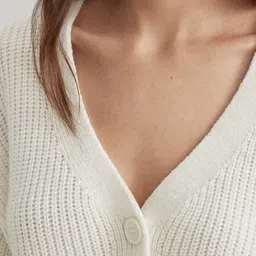 DeFacto V-Neck Crop Cardigan Sweater image 4