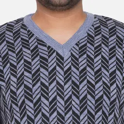 Santonio Plus Size Printed V-Neck Pure Cotton Pullover image 5