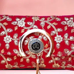 jivon Pink Women Sling Bag VELVET SLING BAG-picture-17