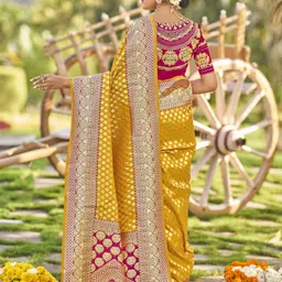 manohari Woven Kanjivaram Jacquard Saree image 5