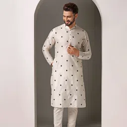 KISAH Ethnic Motifs Embroidered Mandarin Collar Kurta With Churidar image 2