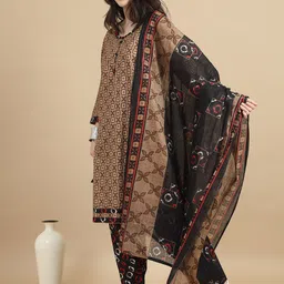 MIRAAN Women Floral Printed Regular Pure Cotton Kurta with Patiala & With Dupatta image 5