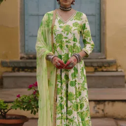 anayna Women Floral Printed Pleated Gotta Patti Kurta with Trousers & With Dupatta image 1