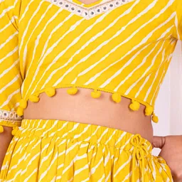 VASTRAMAY Girls Printed Mirror Work Ready to Wear Lehenga & Blouse With Dupatta image 2