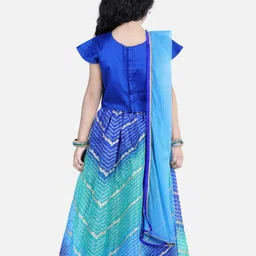 here&now x kinder kids Kinder Kids Girls Blue & Green Ready to Wear Lehenga & Blouse With Dupatta image 2