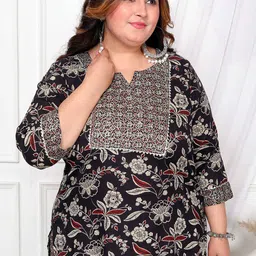 MIRAVAN Women Floral Embroidered Regular Pure Cotton Kurta with Palazzos image 2