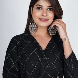 PUKHYA Geometric Printed V-Neck Kurta with Trousers image 2