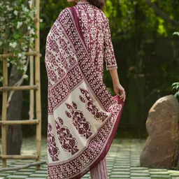 Rain & Rainbow Printed Gotta Patti Pure Cotton Straight Kurta With Trousers & Dupatta image 5
