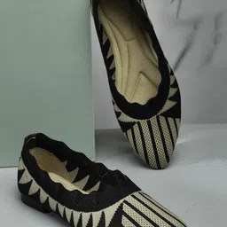 d&d simranfootwear D&D SIMRANFOOTWEAR, Women Bellies, Casual Slip on Jutis for Women and Girls Bellies For Women image 1