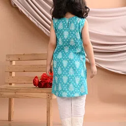 here&now x kinder kids Kinder Kids Girls Floral Printed Regular Pure Cotton Kurti with Palazzos image 4