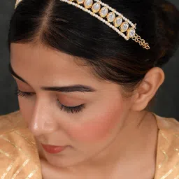 AQUASTREET JEWELS Gold-Plated White Kundan Studded & Beaded Matha Patti-image-24