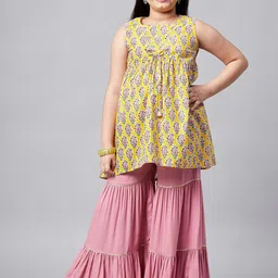 Stylo Bug Girls Yellow Printed Empire Gotta Patti Pure Cotton Kurta with Sharara-picture-30