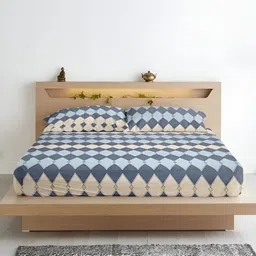 Aurave Blue & Brown Geometric Microfiber 210 TC Fitted King Bedsheet with 2 Pillow Covers image 1