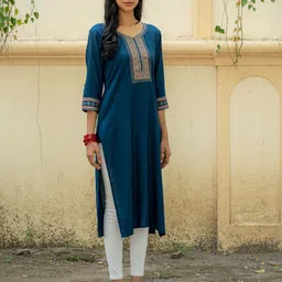 GULABOSITABO Women Yoke Design Thread Work Kurta image 1