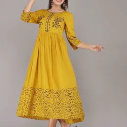 TARANJAL Women Floral Printed Fit & Flare Midi Ethnic Dress image 4