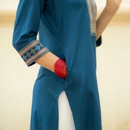 GULABOSITABO Women Yoke Design Thread Work Kurta image 3