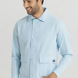 snitch Men Relaxed Fit Fit Solid Spread Collar Casual Shirt image 5