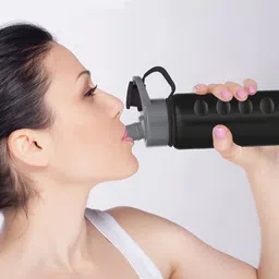 milton Gripper Stainless Steel Water Bottle 750 ml Bottle image 5